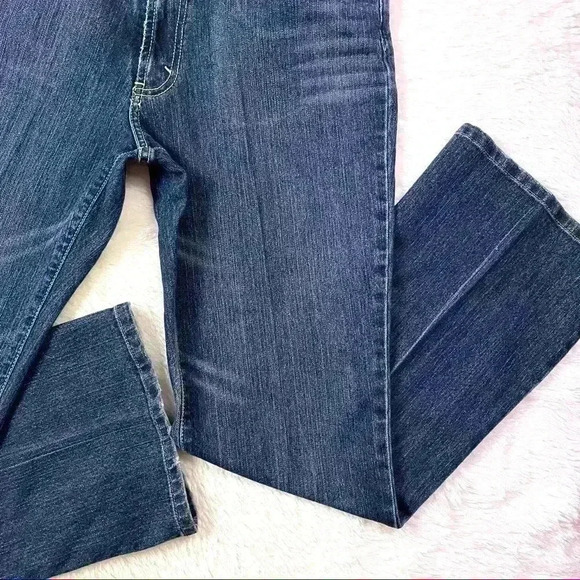 Kikit Jeans Med Wash Boyfriend Style Straight Leg Creased Jeans Size 12 - Picture 4 of 11